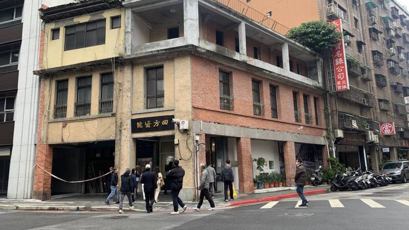 台北市文資會議審查天水路25、27號及南京西路302巷14號文化資產價值案，為全台首間連鎖醫院「四方醫院」之一，也是目前僅存的一棟，為台灣現代醫學發展的重要見證。（台北市文化局提供）