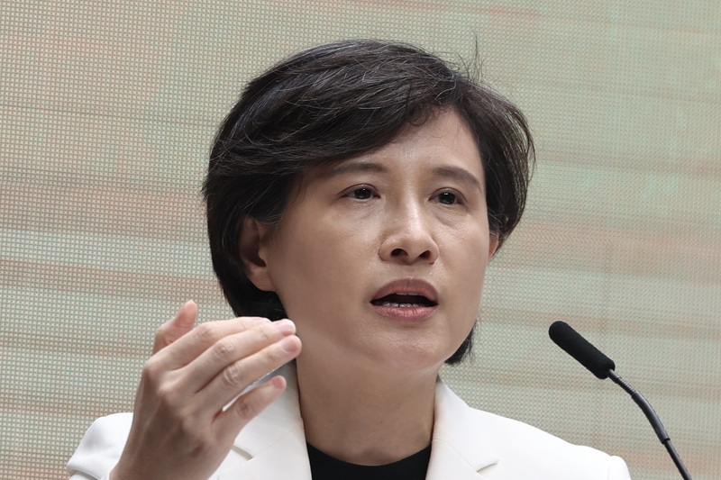 針對美國半導體232關稅進度，行政院副院長鄭麗君28日下午強調，美方尚未公布且沒有時間表，就台灣立場，當然是希望不要太早出來，不過台美已談妥最佳待遇。