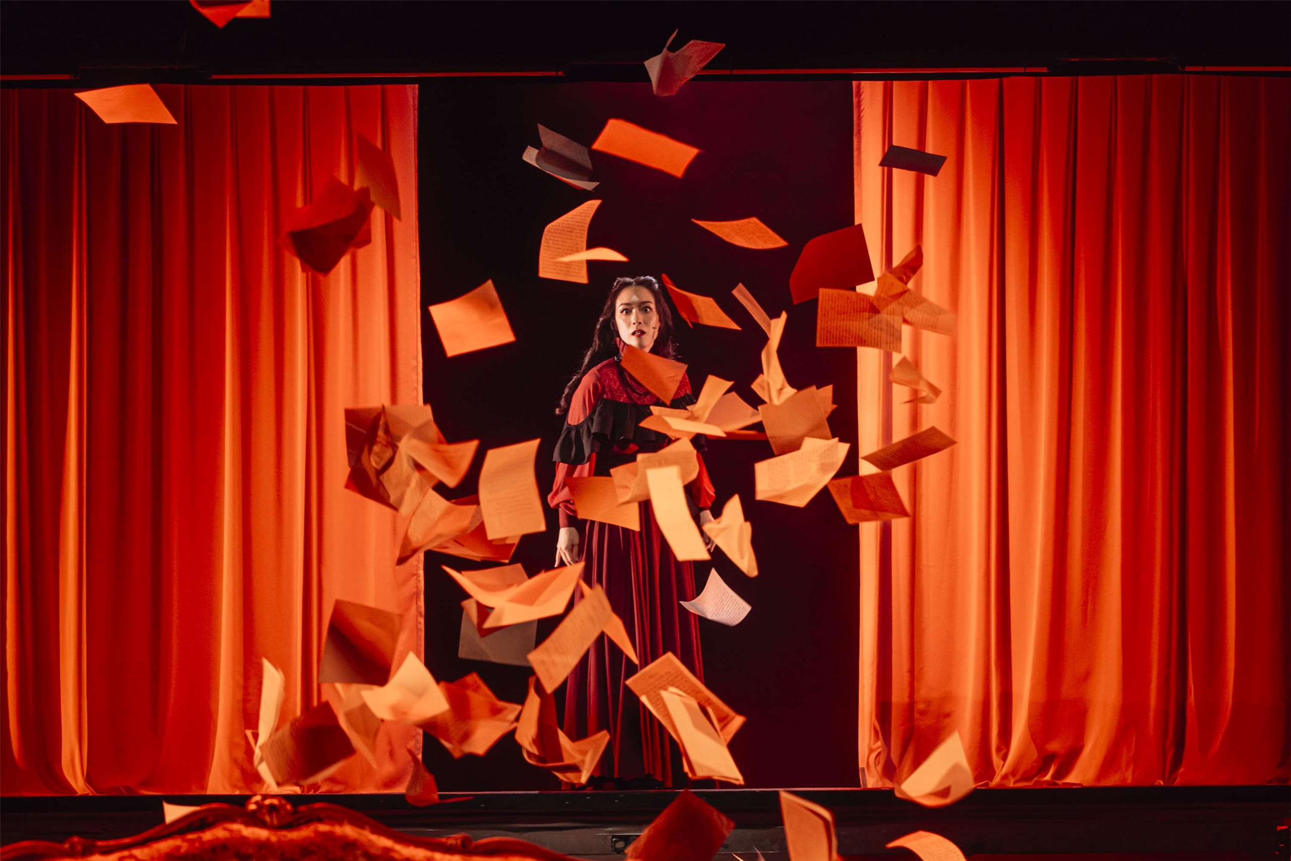 蔡佾玲演出挪威劇作家易卜生《海妲．蓋柏樂》（Hedda Gabler）一角，坦言難度極高。(北藝中心提供)