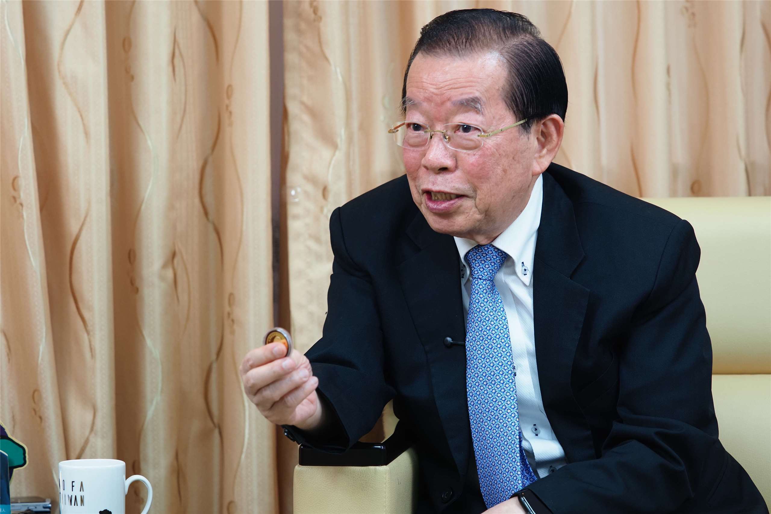 曾親歷台灣首次總統直選的謝長廷回顧台灣從黨外運動到政黨輪替的民主歷程。