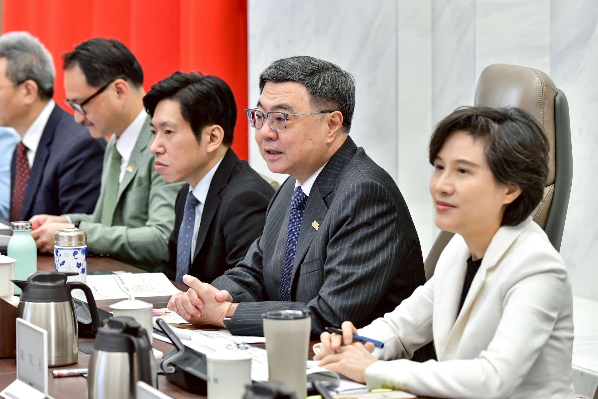 行政院長卓榮泰(右2)主持院會。資料照片。(圖：行政院提供)
