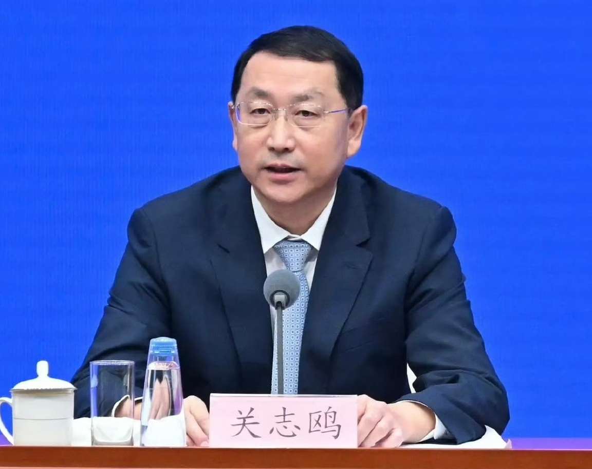 湖北省委書記關志鷗，是中國目前最年輕的省委書記。(微博@Mr奚敏)