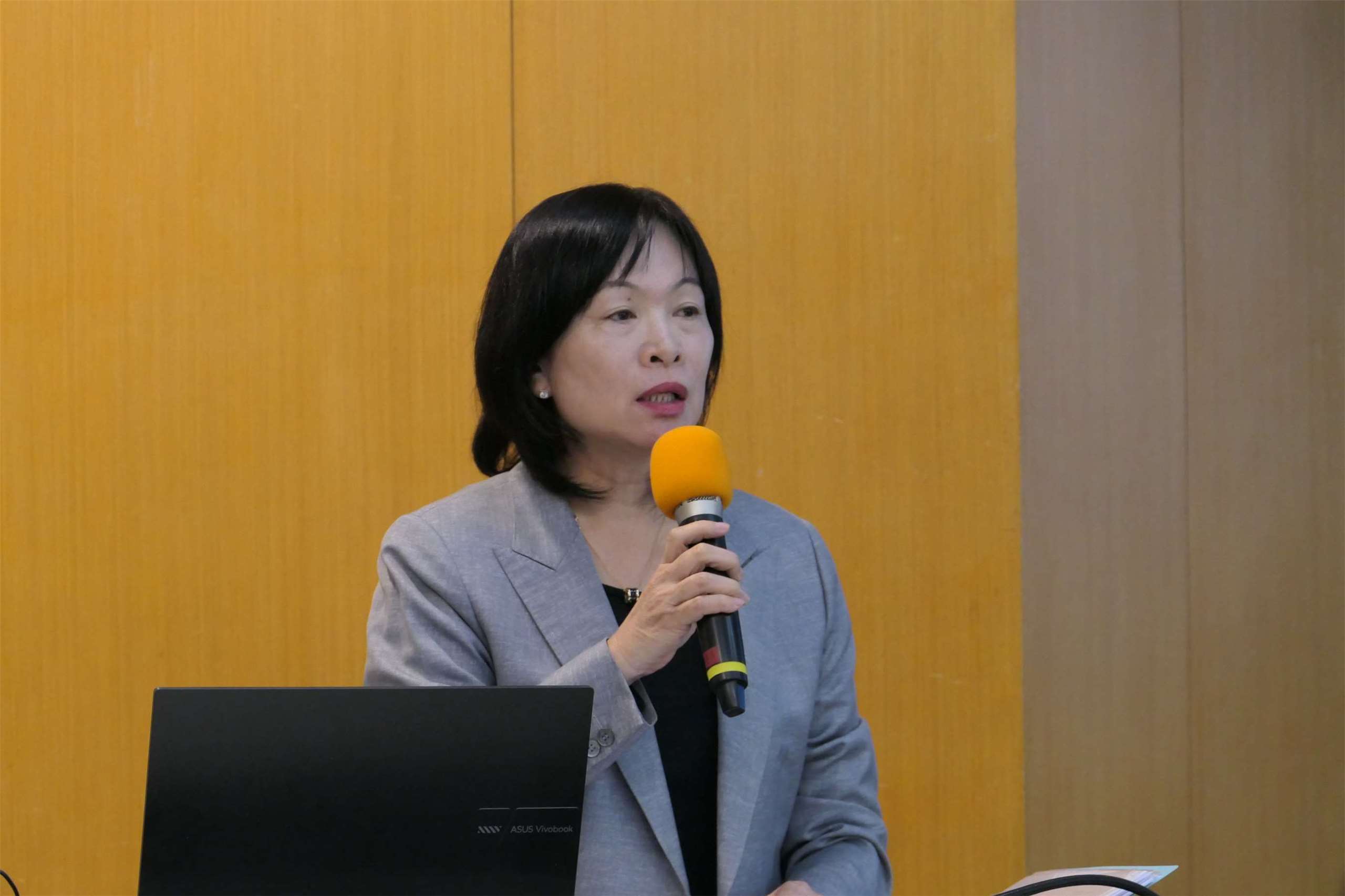馬英九基金會發出聲明表示，馬英九絕無對王光慈有任何暴力行為。圖為馬英九基金會現任執行長戴遐齡。(趙婉淳 攝)