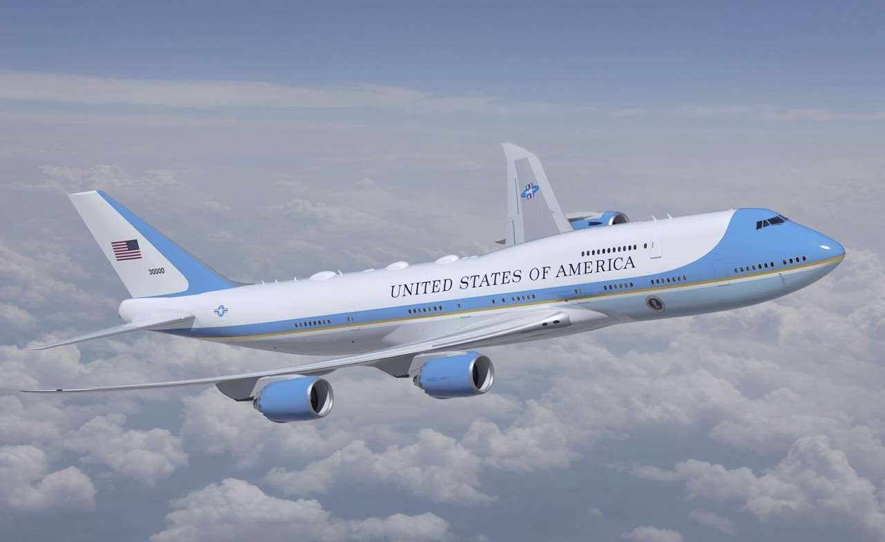 目前作為美國空軍一號(Air Force One)的2架飛機已經使用了將近40年，川普很想換掉它們。