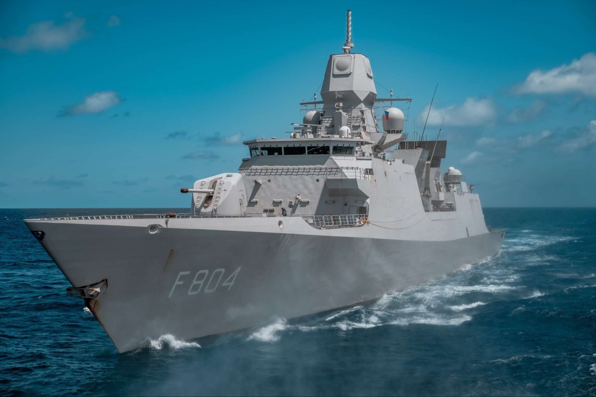 荷蘭皇家海軍德魯伊特號護衛艦(HNLMS De Ruyter, F804)27日駛入西沙群島海域。 (圖:X@kon_marine/檔案照)