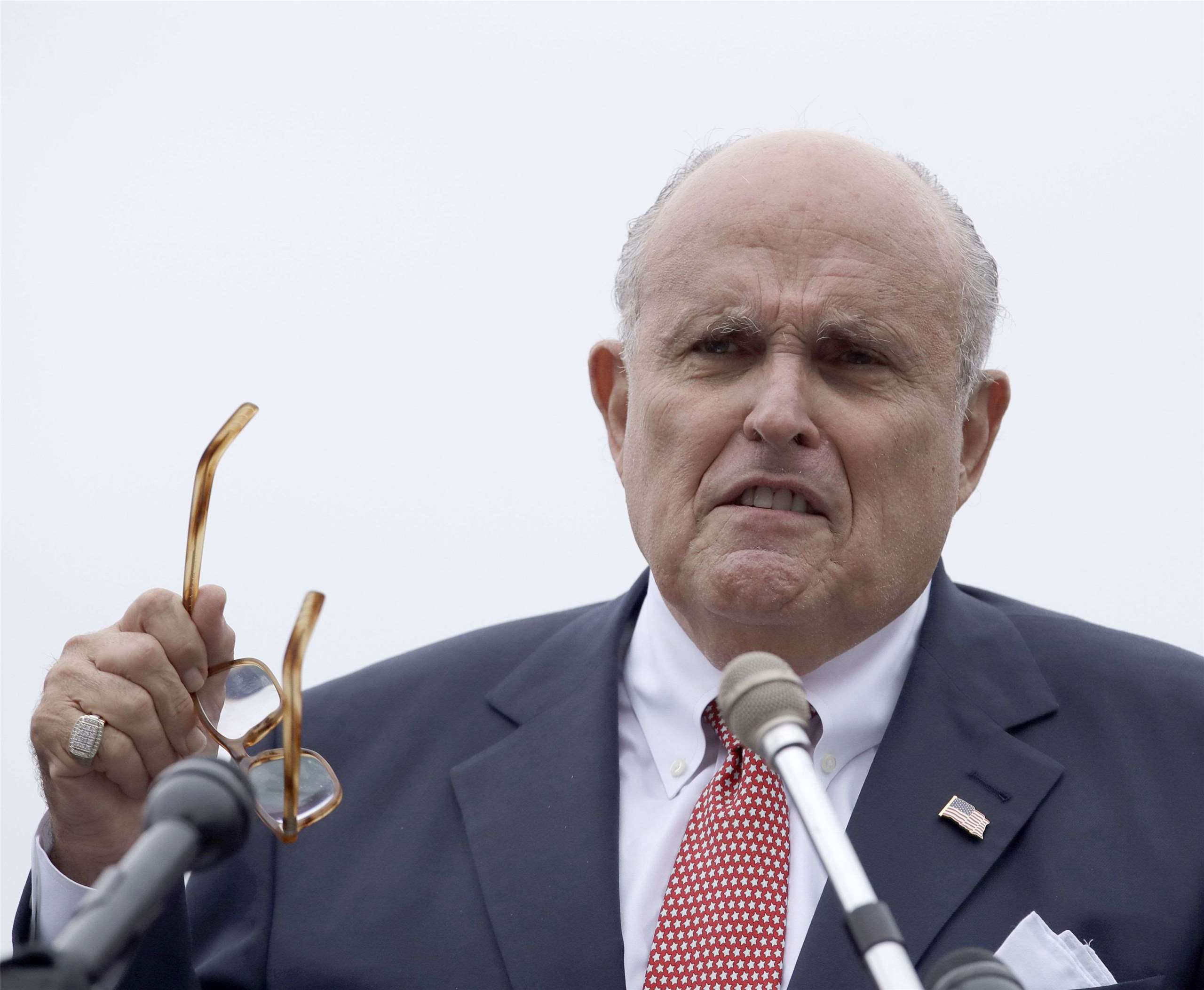 美國前紐約市長朱利安尼(Rudy Giuliani)的發言人古德曼(Ted Goodman)3日表示，朱利安尼已住院，「情況危急但穩定」。 (AP/達志影像)