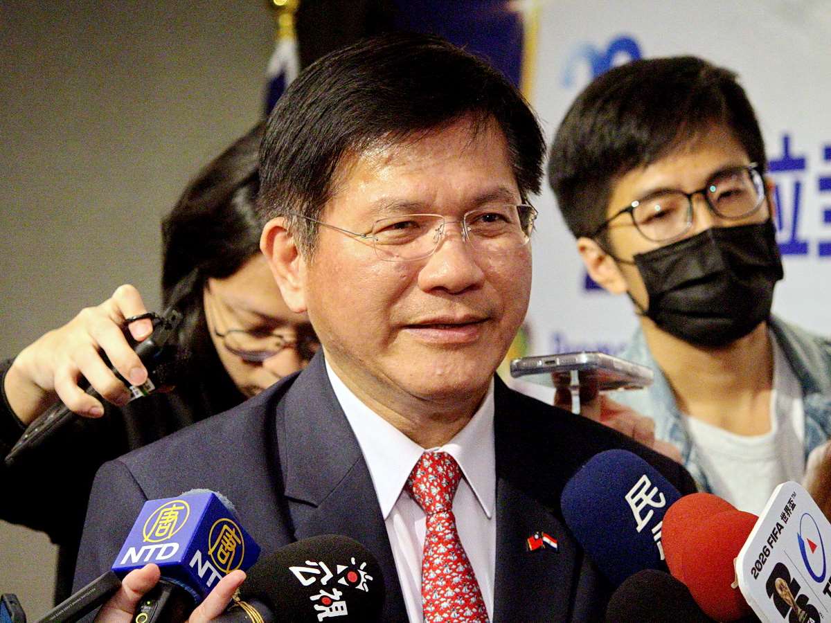 外交部長林佳龍8日受訪表示，我方對台宏關係的態度開放，也希望基於共榮立場發展雙邊關係 (央廣記者王照坤 攝)