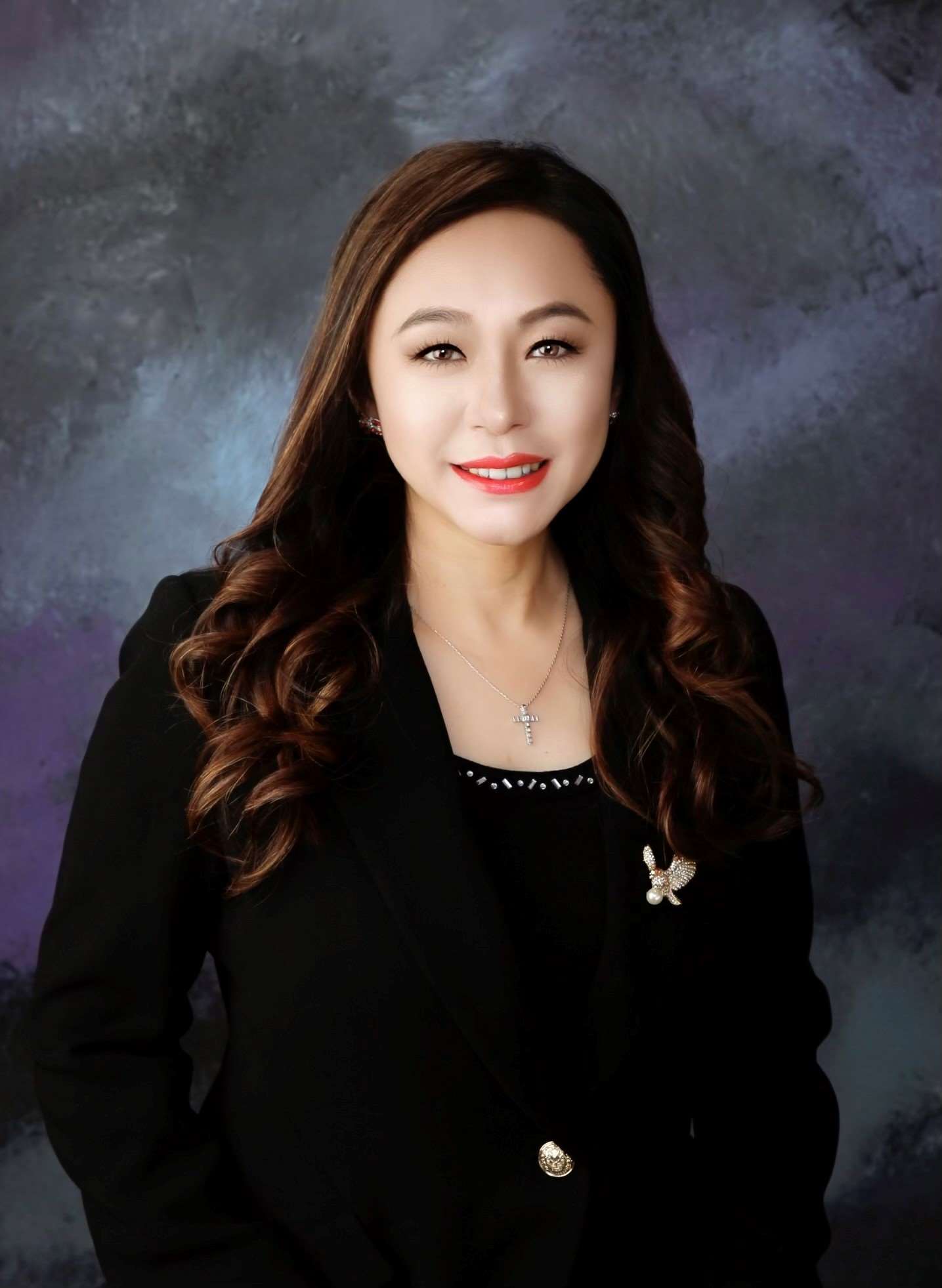 加州阿凱迪亞(Arcadia)市長王愛琳(Eileen Wang)(圖)被控非法充當中國政府代理人，並已認罪辭職。(阿凱迪亞市官網)