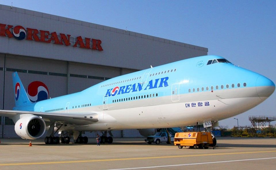 韓籍航空5月起燃油附加費翻倍漲。圖為大韓航空(Korean Air)客機。(圖：大韓航空臉書)