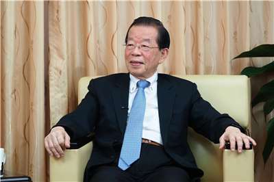 曾親歷台灣首次總統直選的謝長廷回顧台灣從黨外運動到政黨輪替的民主歷程。