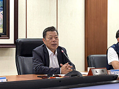 台水董事長李嘉榮(圖)表示，水價調整涉及國家經濟發展，必須要有共識才會調整，目前僅有檢討報告。資料照片。