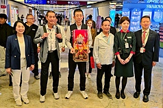 北港朝天宮媽祖神尊10日在各界代表護駕下赴日，北港朝天宮是傳承「北港進香」暨「朝天宮迎媽祖」2項重要民俗保存者。(圖：立法委員蔡春綢辦公室提供)