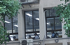 115年國中教育會考16日起連考2天，首日上午先考社會，圖表題占比逾半，取材生活化，並連結時事新聞。(中央社)