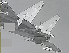 中共機艦19日在台海周邊空、海域戰備警巡，國軍公布空軍F-16V戰機透過狙擊手莢艙監控共機畫面。（國防部提供）