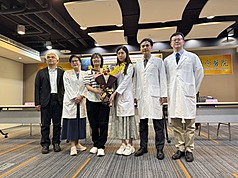 長庚醫院21日發表一項追蹤長達10年最新研究結果，顯示乾眼症暗藏10種自體免疫疾病警訊，且平均較正式診斷早3年出現，若長期乾澀且治療效果不佳，可能是免疫系統求救信號。