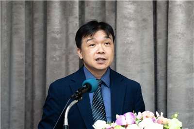 陸委會副主委沈有忠28日表示，台灣現階段沒有「獨立」的議題，只有「維持現狀」或「被迫接受威權統一」的問題。(楊仁翔 攝)