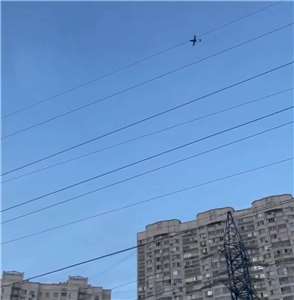 烏克蘭對俄羅斯多個地區發動了大規模無人機攻擊，導致至少4人喪命。(翻攝X@TuiteroMartin)