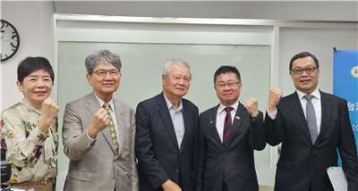 台灣醫界聯盟基金會13日舉行2026年WHA行前記者會。(劉品希 攝)