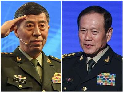 中國前國防部長魏鳳和（右）、李尚福（左）7日遭法院判處死刑，緩刑2年。(合成圖/AFP)