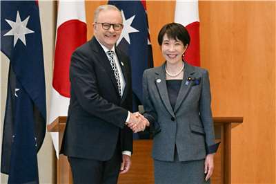 日本首相高市早苗(Sanae Takaichi)4日與澳洲總理艾班尼斯(Anthony Albanese)會談。