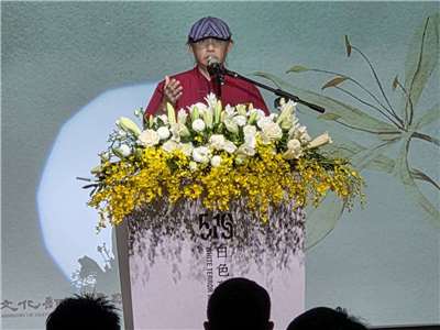 文化部國家人權博物館19日舉辦「519白色恐怖記憶日典禮」，受難者鄒族醫師杜孝生的家屬杜銘哲，分享父親遭貼上「貪汙犯」標籤近70年的傷痕。(江昭倫 攝)