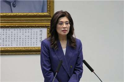 國民黨主席鄭麗文今天(27日)表示，她將在6月1日啟程訪美，預計造訪哈佛大學、麻省理工學院、哥倫比亞大學、史丹佛大學，也會拜會美國國會議員、行政官員、智庫等，及和僑界交流。（趙婉淳 攝）