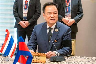 泰柬兩國領導人8日將在菲律賓舉行面對面會談，泰國總理阿努廷（圖）表示，他將在會談中堅定捍衛泰國的利益。