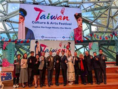 澳洲墨爾本舉行「台灣文化藝術節」，吸引當地民眾參與，感受台灣文化魅力。(FB@Taiwan in Melbourne)