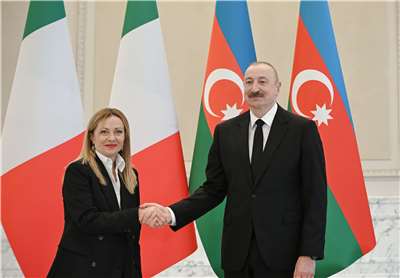 義大利總理梅洛尼(Giorgia Meloni)4日會見亞塞拜然總統阿利耶夫(Ilham Aliyev)。 (圖:X@presidentaz)