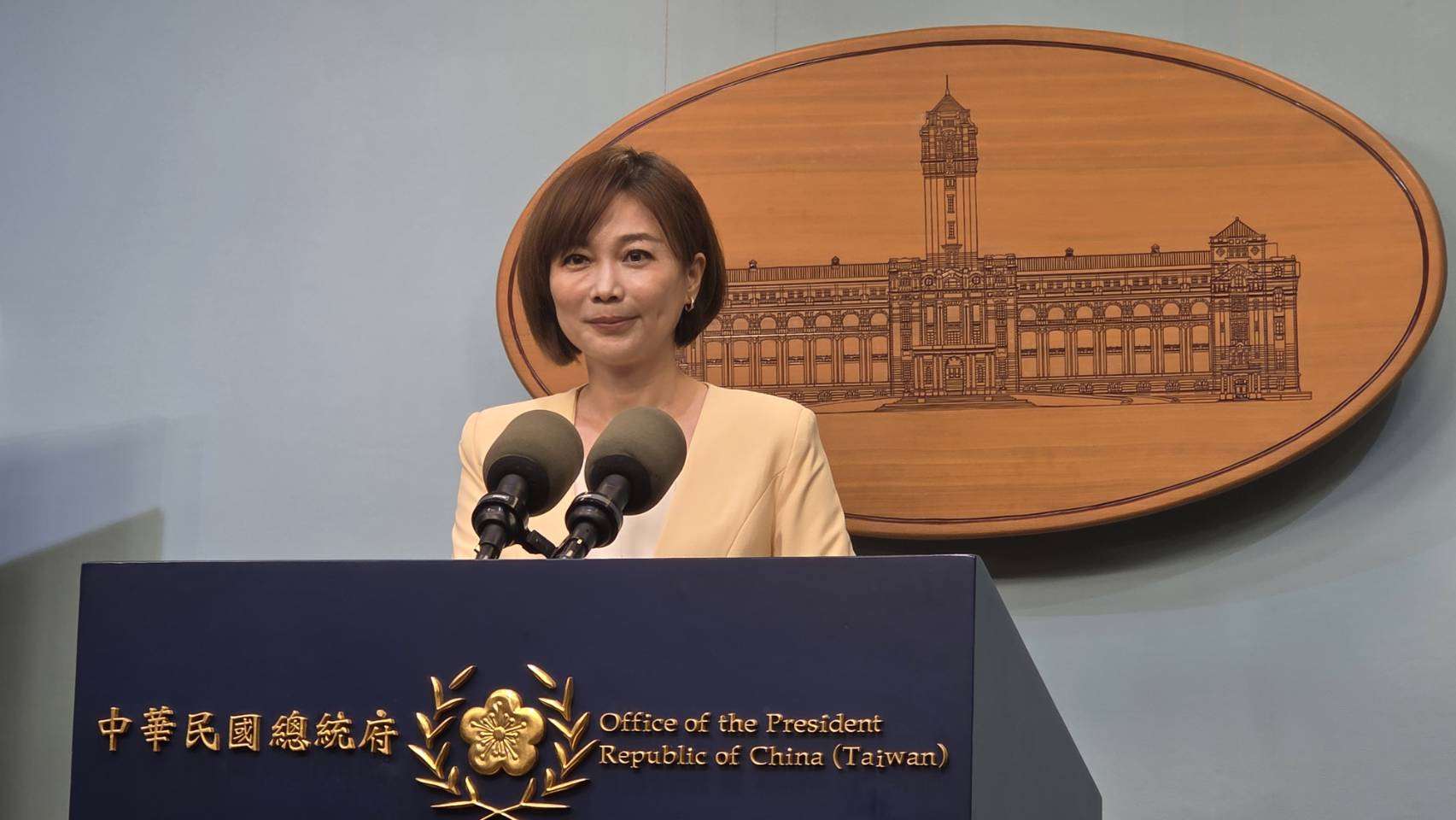 針對國民黨稱3月就通過新台幣718億元的新興計畫預算可支用救災。總統府發言人郭雅慧(圖)今天(27日)表示，政府編列的相關救災預算依法律規定需經過立院三讀才能動支，救災量能目前確實被卡住。（劉玉秋攝）