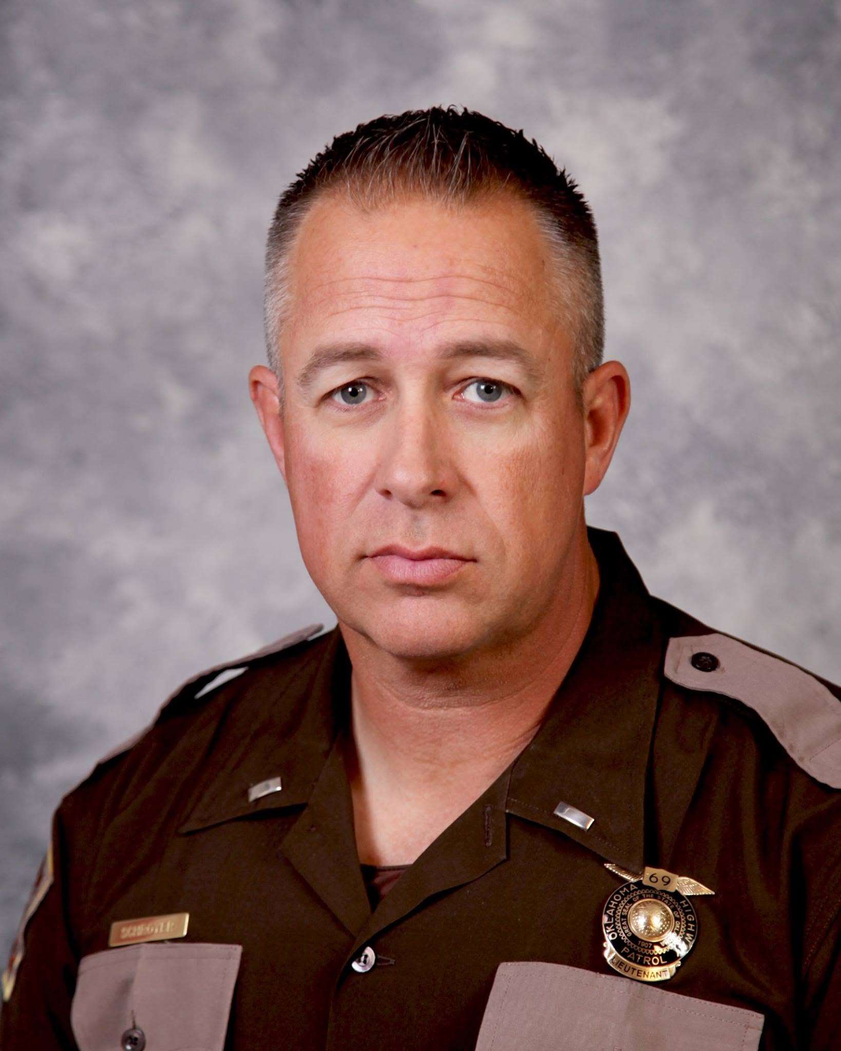 前奧克拉荷馬州警官、前陸戰隊員施羅耶(Lance Schroyer)被提名擔任ICE局長。 (圖:FB/Oklahoma.Highway.Patrol)