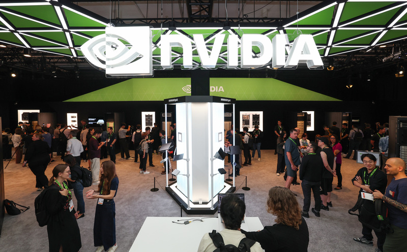 人工智慧（AI）晶片大廠輝達（NVIDIA）新一代架構Vera Rubin進入全面量產，3日在台北國際會議中心設置輝達企業端產品展示區，吸引國內外媒體到場採訪。