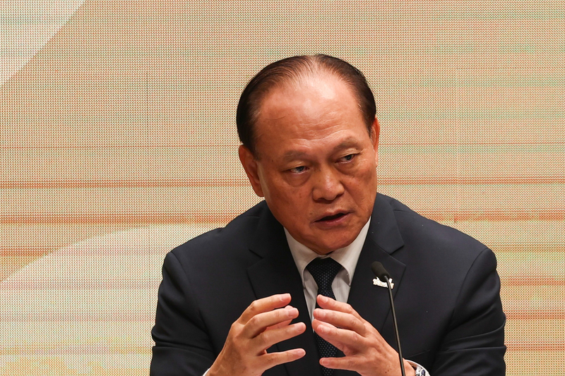 行政院政務委員季連成(圖)表示，對於是否聘請「第五級保全」，尊重學校自主意願。資料照片。