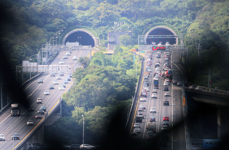 交通部高速公路局表示，預估21日國道交通量為108百萬車公里。資料照。