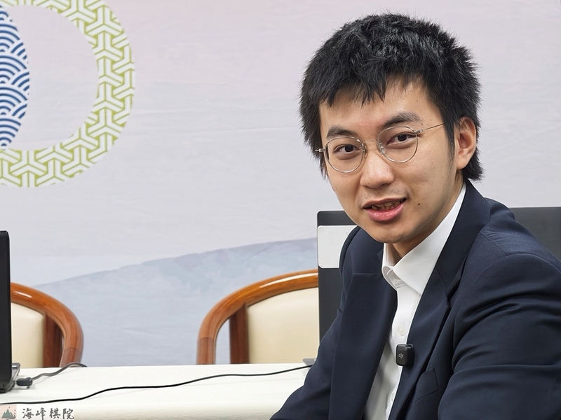 職業圍棋棋士許皓鋐九段（圖）22日在名人賽決賽7番勝負第4局以半目之差擊敗王元均九段，以4比0奪得生涯第4座「名人」寶座。（海峰棋院提供）