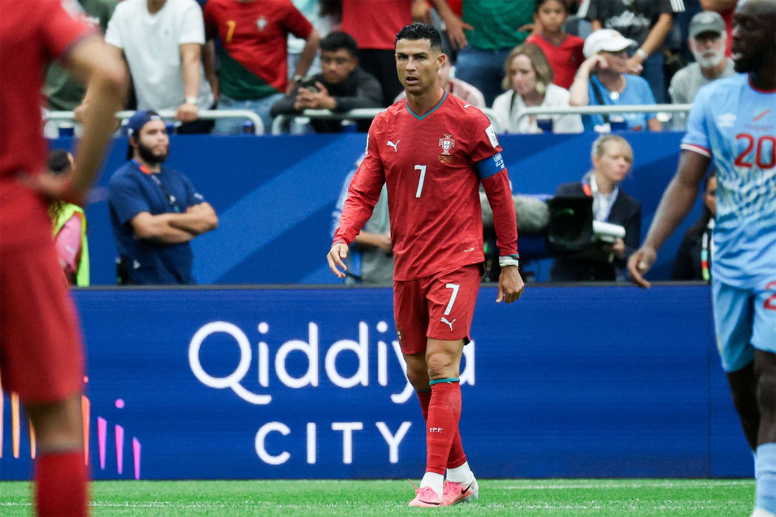葡萄牙本屆世足賽由前鋒「C羅」羅納度(Cristiano Ronaldo)(圖7號球衣)領軍，但17日卻與民主剛果以1比1踢平。(AFP)