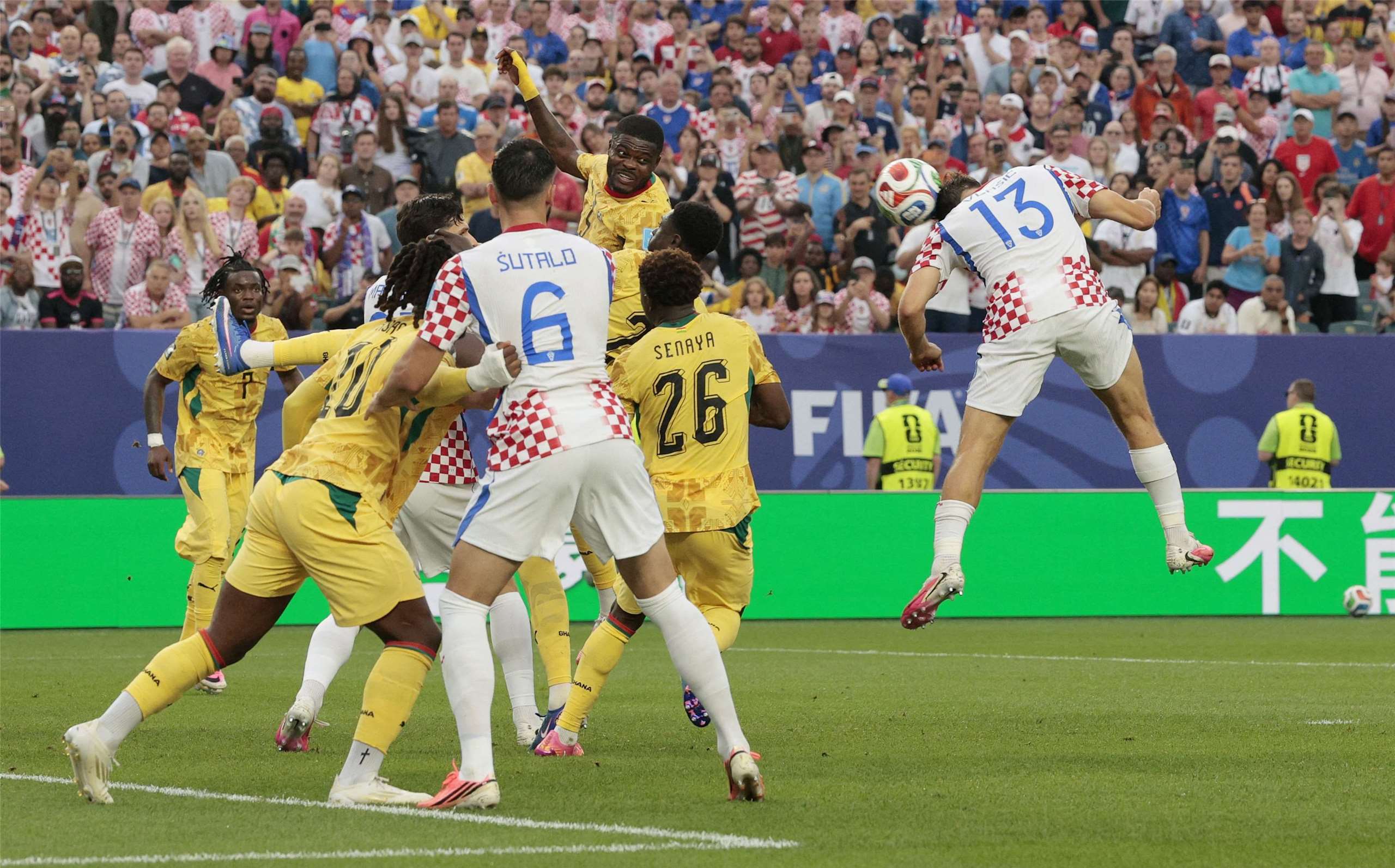 2026世界盃L組最後一輪賽事，克羅埃及亞由瓦拉西琪(Nikola Vlasic, 13號球衣)頂進超前分，終場以2比1擊敗迦納。