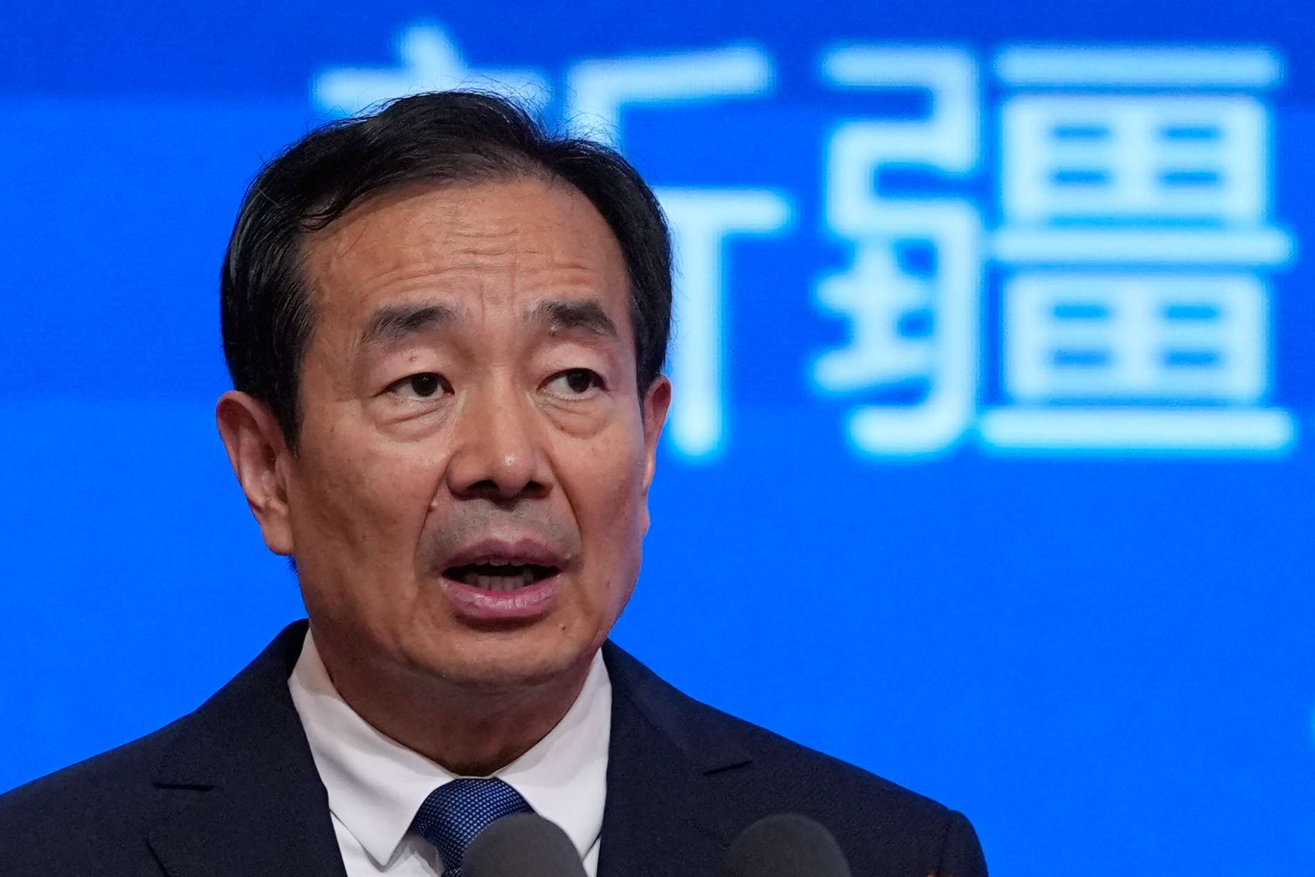 中共新疆維吾爾自治區黨委書記陳小江10日在阿勒泰市舉行的環阿爾泰次區域合作國際會議(International Conference for Trans-Altai Subregional Cooperation)上致詞。