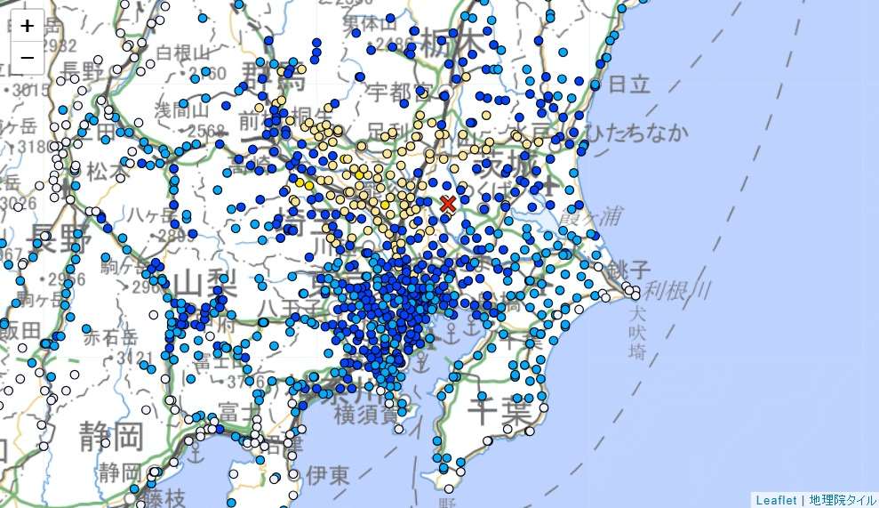 日本關東地區16日晚間7時46分（台北時間6時46分）發生規模5.5地震，群馬縣南部、埼玉縣北部觀測到最大震度5弱，未發布海嘯警報。(圖翻攝日本氣象廳網站)