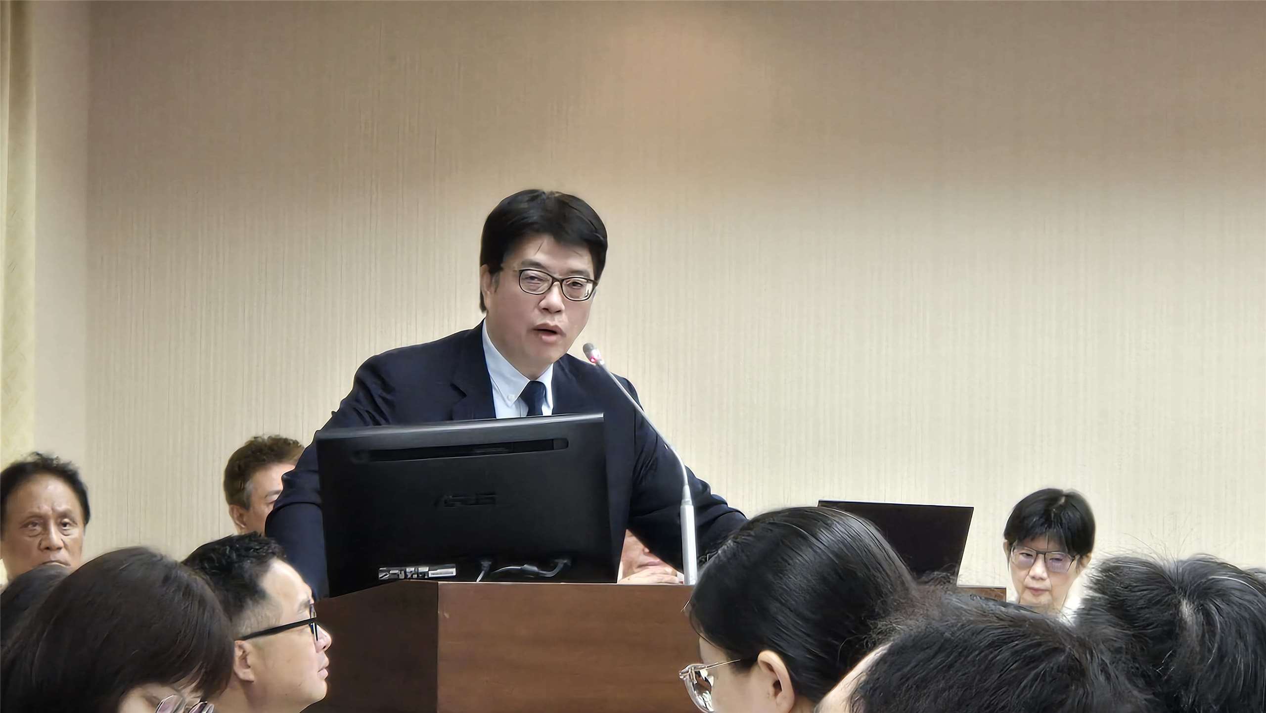 陸委會主委邱垂正17日出席立法院內政委員會會議。(陳國維 攝)