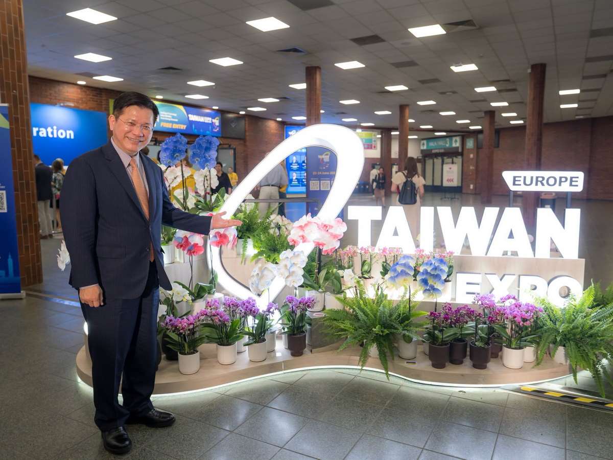 貿協主辦的「2026歐洲台灣形象展」在波蘭華沙登場，外交部長林佳龍應邀出席 (圖取自林佳龍臉書)