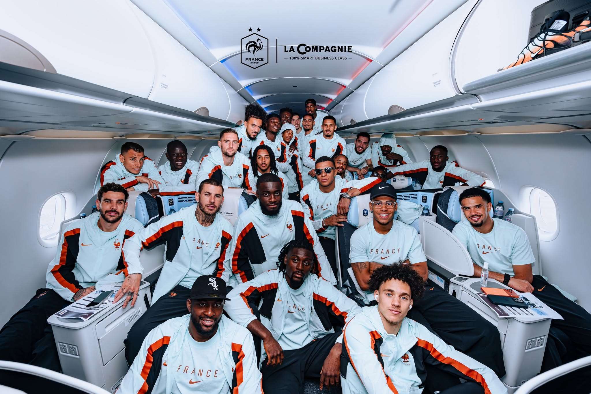 法國國家隊在世足賽客場的球衣採用薄荷綠色。 (圖:FB/equipedefrance)
