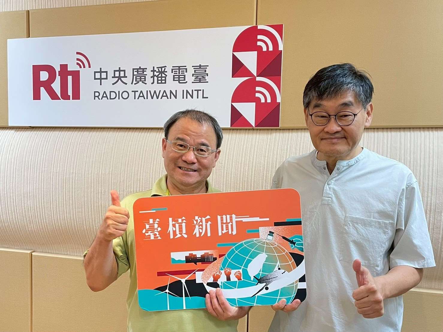 《臺槓新聞》主持人莊豐嘉，專訪教育轉型正義聯盟召集人張文隆