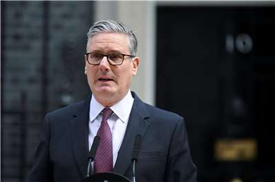 英國首相施凱爾(Keir Starmer)宣布將辭去首相與工黨黨魁，是英國自脫歐以來，10年內第六位宣布提前卸任的首相。
