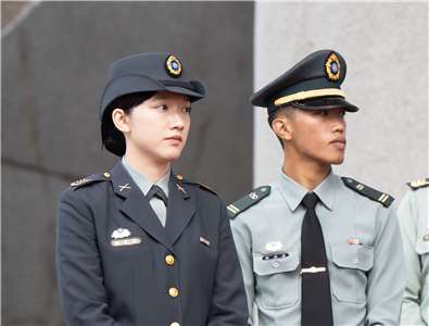 國防部表示，迄今女性自願參加教召並完訓者不足百人，未來在「原兵歸原位」政策下，退役女性官兵也可有所貢獻，籲請國人支持。(楊仁翔 攝)