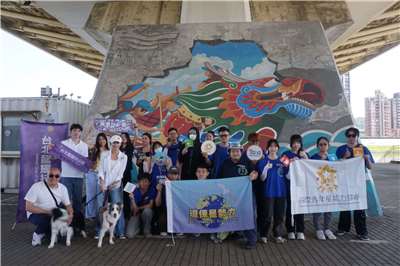 環保星勢力志工隊創辦人李明峯（小強）