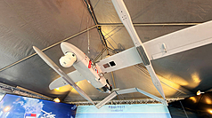 海巡署7日於「國家海洋日」慶祝典禮展示所採購的二代無人機。