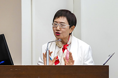 立法院財政委員會15日審查所得稅法部分條文修正草案，財政部長莊翠雲（圖）列席備詢。