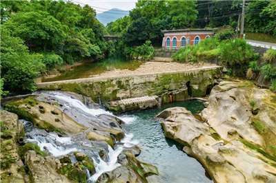 暖暖淨水廠百年幫浦間  本照片轉載自基隆旅遊網