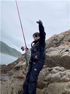 釣魚已經成為許多民眾喜愛的娛樂活動（江欣潔提供）